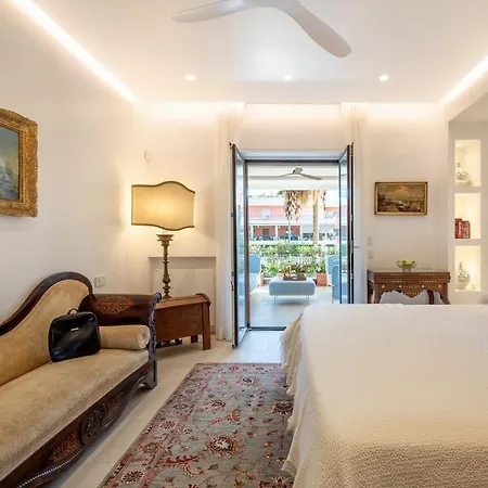 Overture - Panoramic Luxury Terrace Center Sorrento