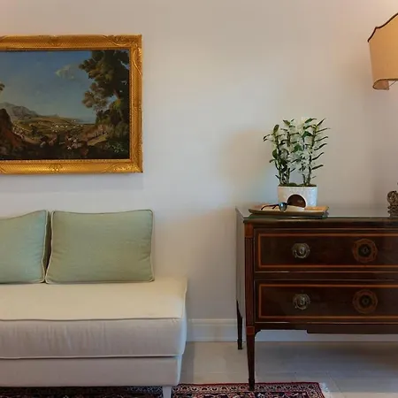 Overture - Panoramic Luxury Terrace Center סורנטו