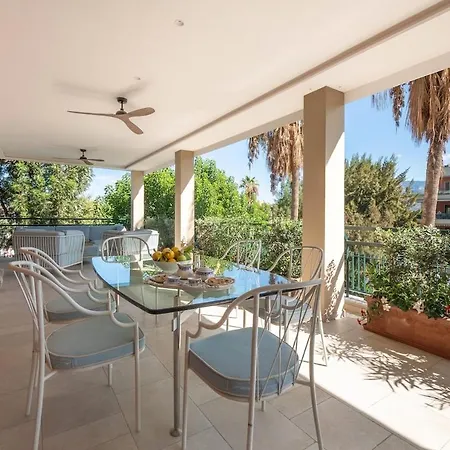 Overture - Panoramic Luxury Terrace Center דירה