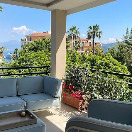 דירה Overture - Panoramic Luxury Terrace Center סורנטו