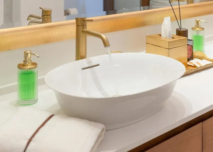 Overture - Panoramic Luxury Terrace Center 公寓 索伦托