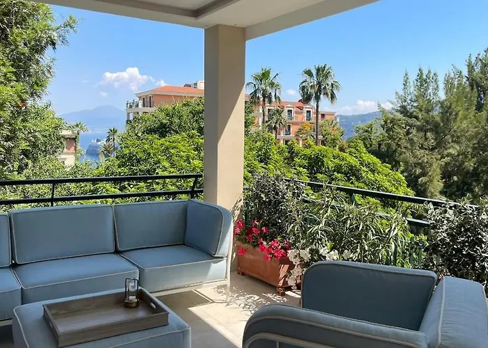 Апартаменти Overture - Panoramic Luxury Terrace Center Сорренто