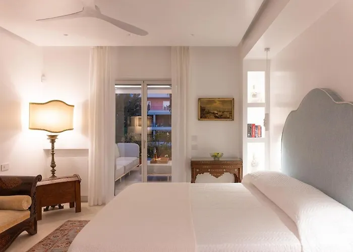 Overture - Panoramic Luxury Terrace Center